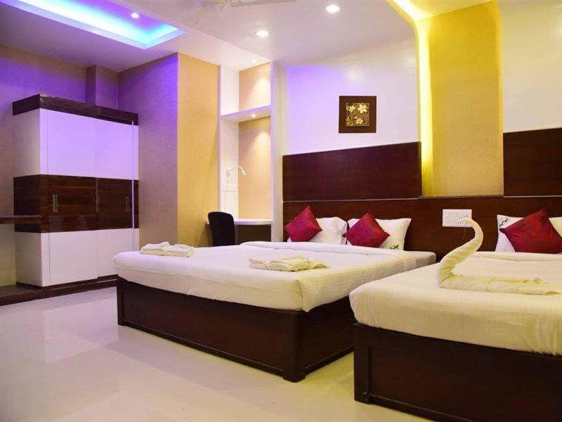 Hotel Sumith Palace Pondichéry Extérieur photo