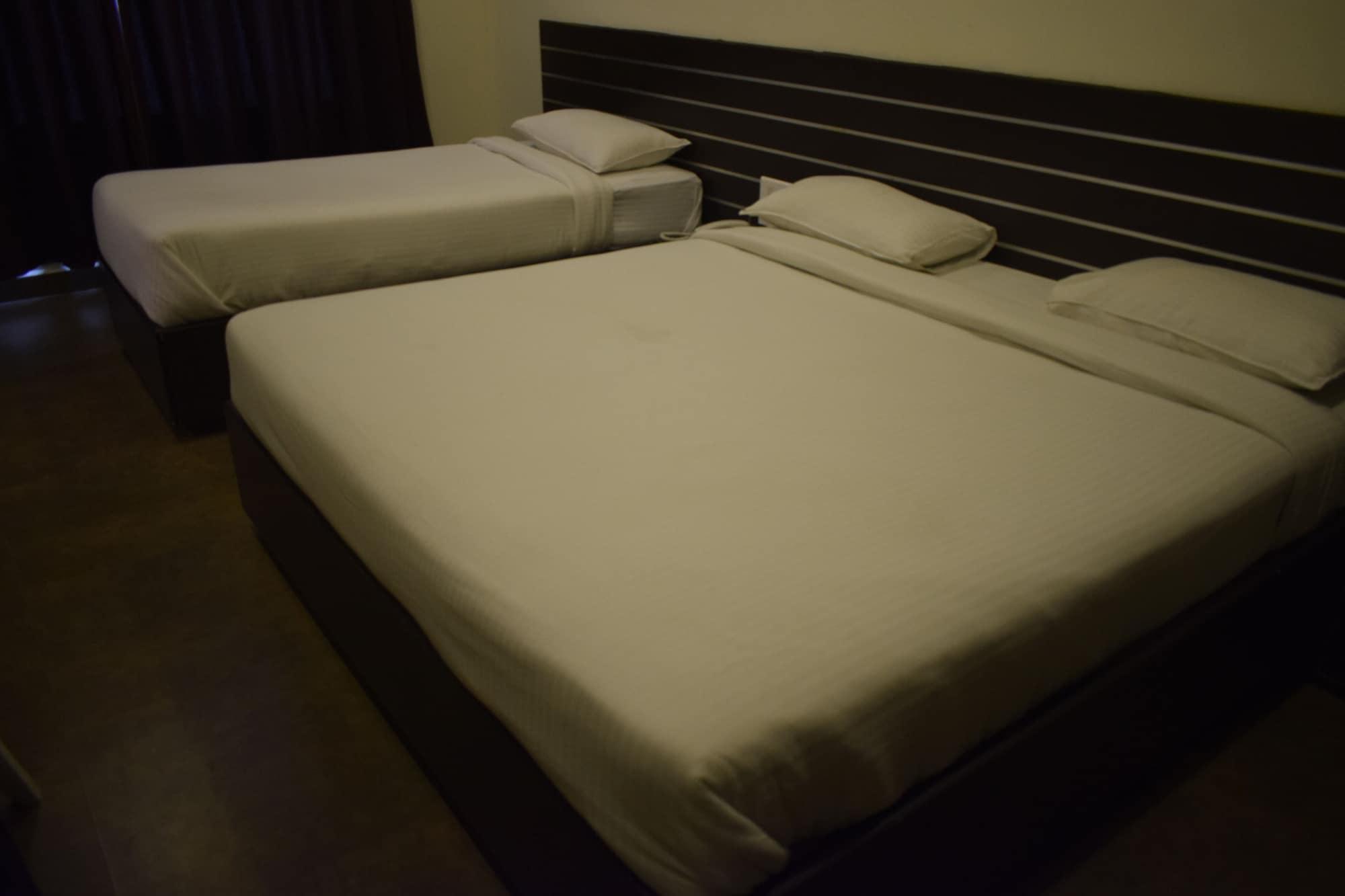 Hotel Sumith Palace Pondichéry Extérieur photo
