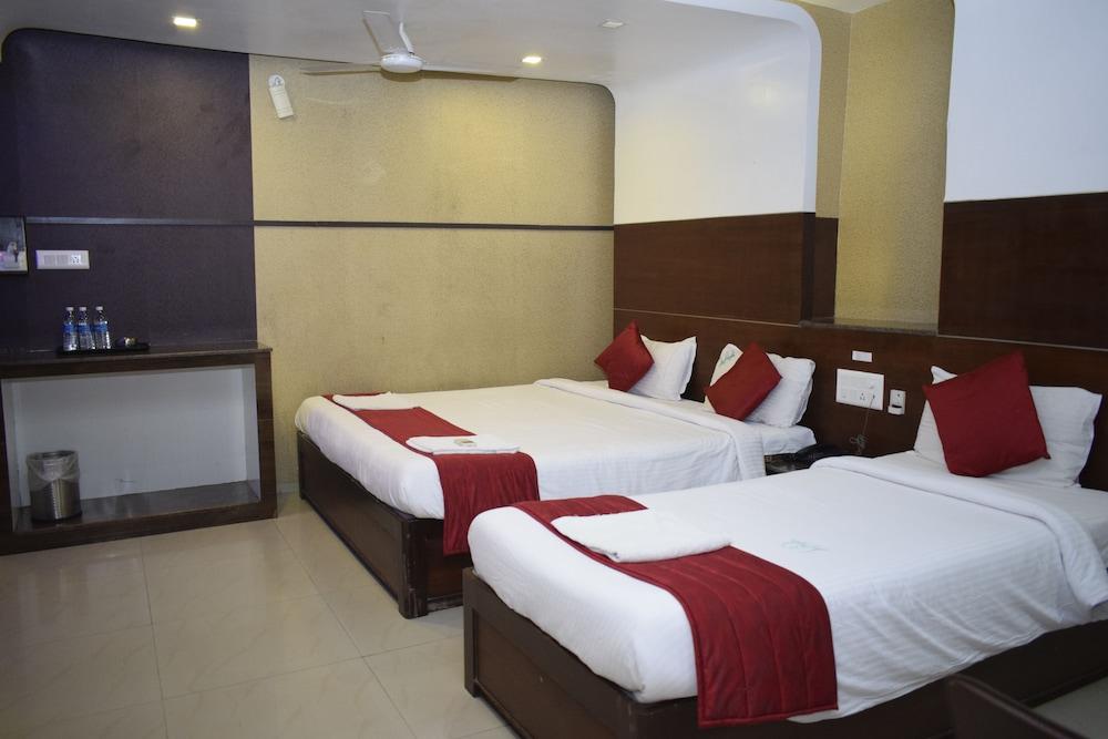 Hotel Sumith Palace Pondichéry Extérieur photo