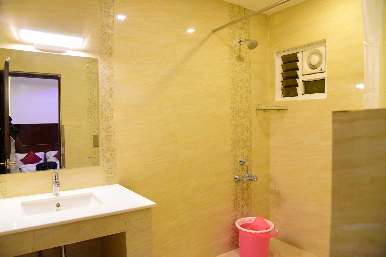 Hotel Sumith Palace Pondichéry Extérieur photo