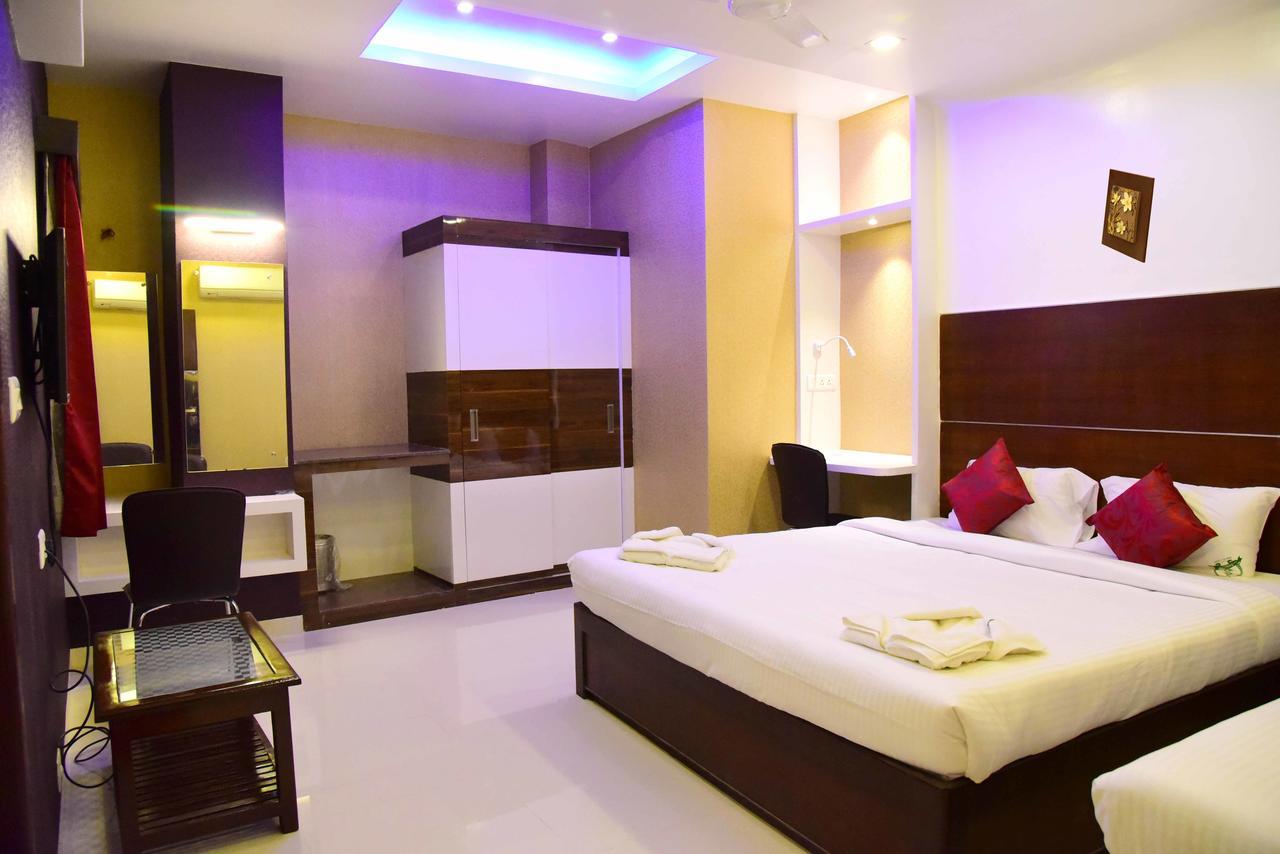 Hotel Sumith Palace Pondichéry Extérieur photo